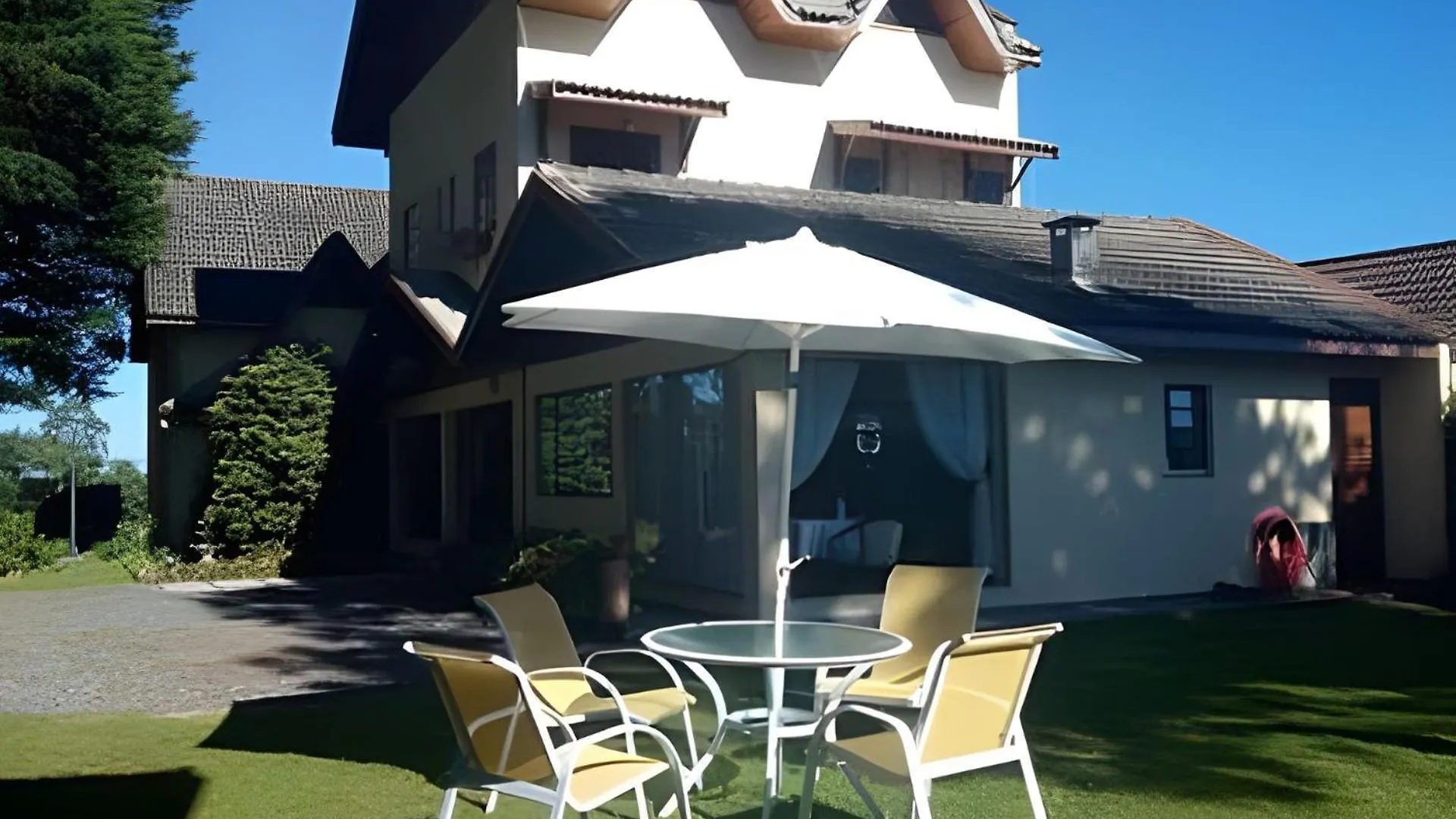 The Writer'S House Bed & Breakfast Campos do Jordao