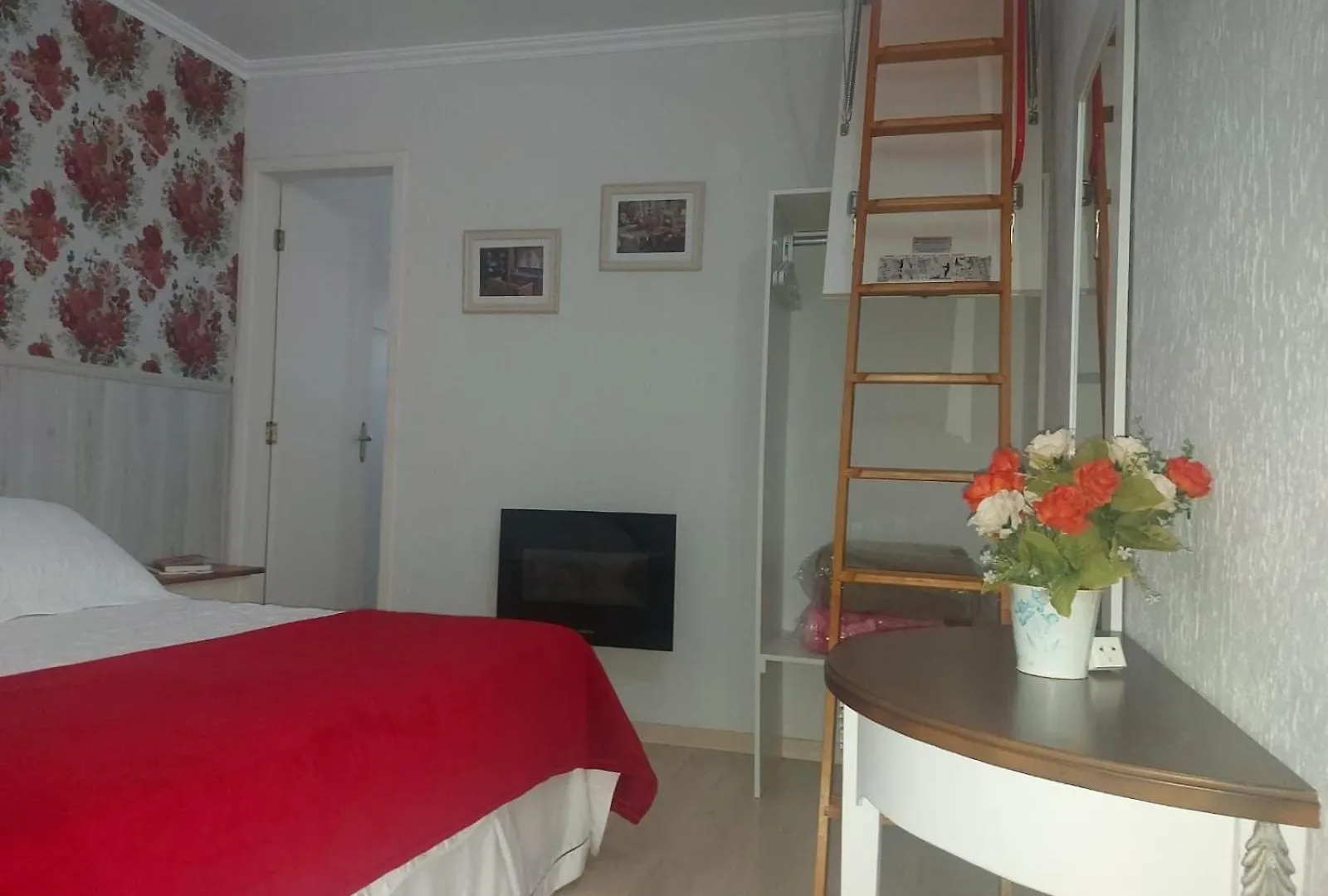 The Writer'S House Bed & Breakfast Campos do Jordao Brazil