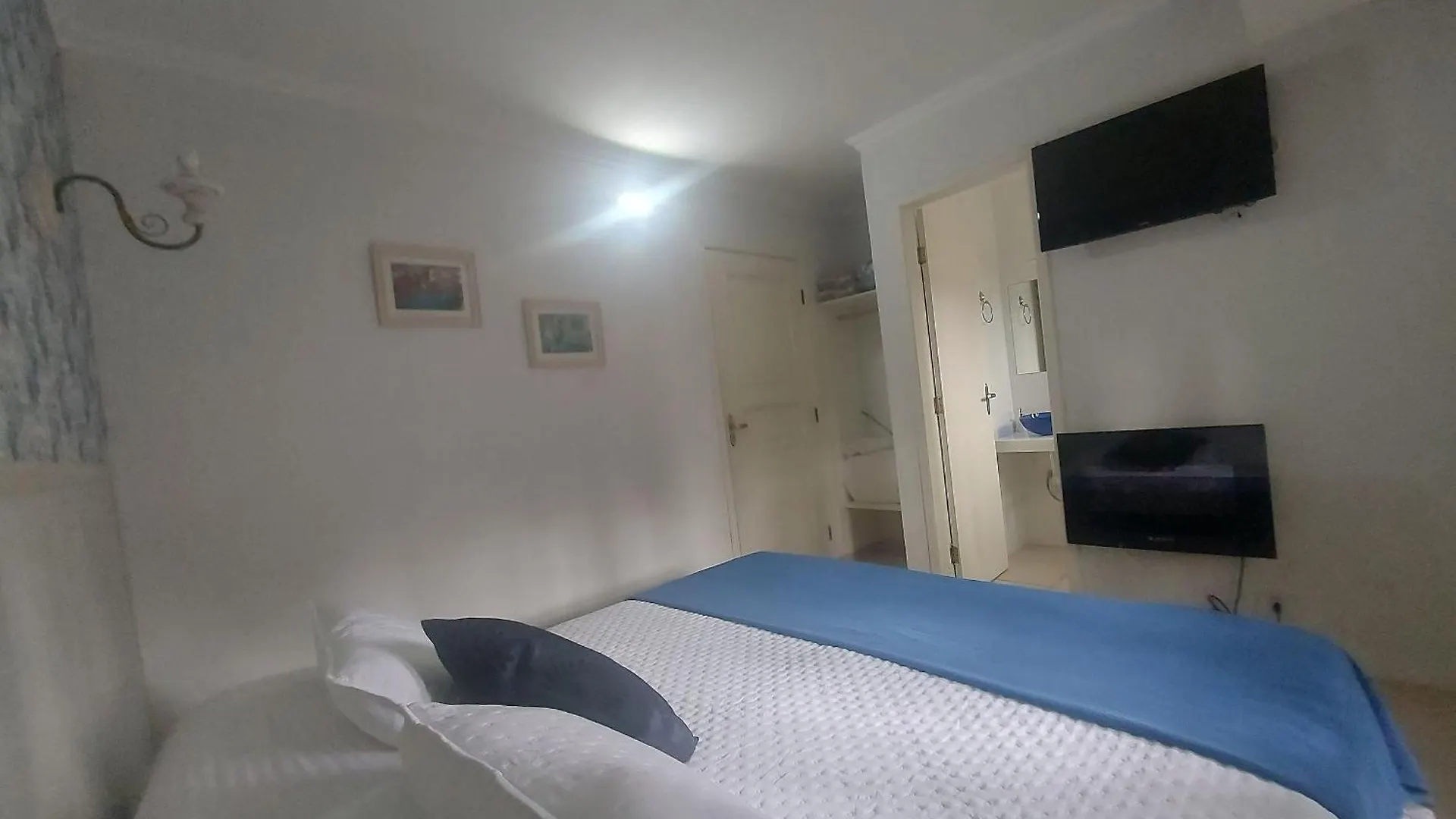 The Writer'S House Bed & Breakfast Campos do Jordao
